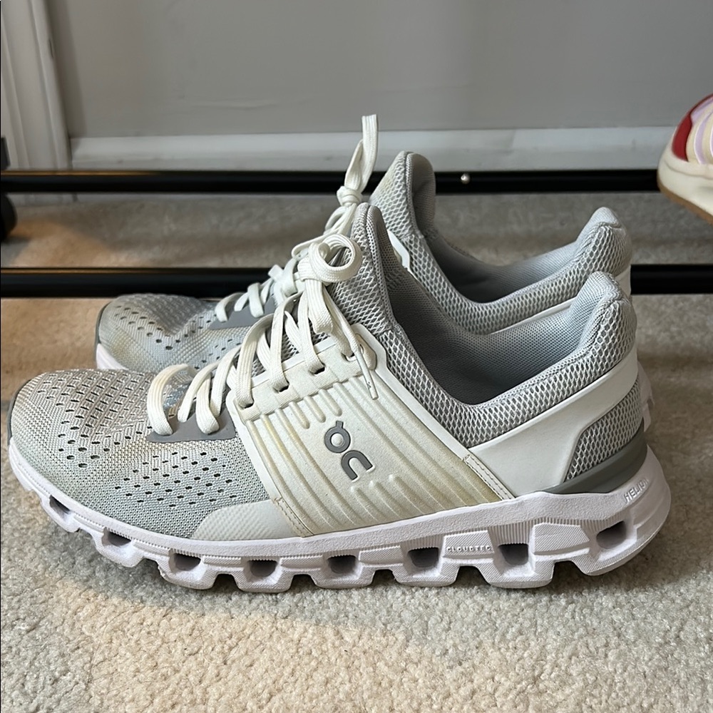 ON Running Athletic Sneakers